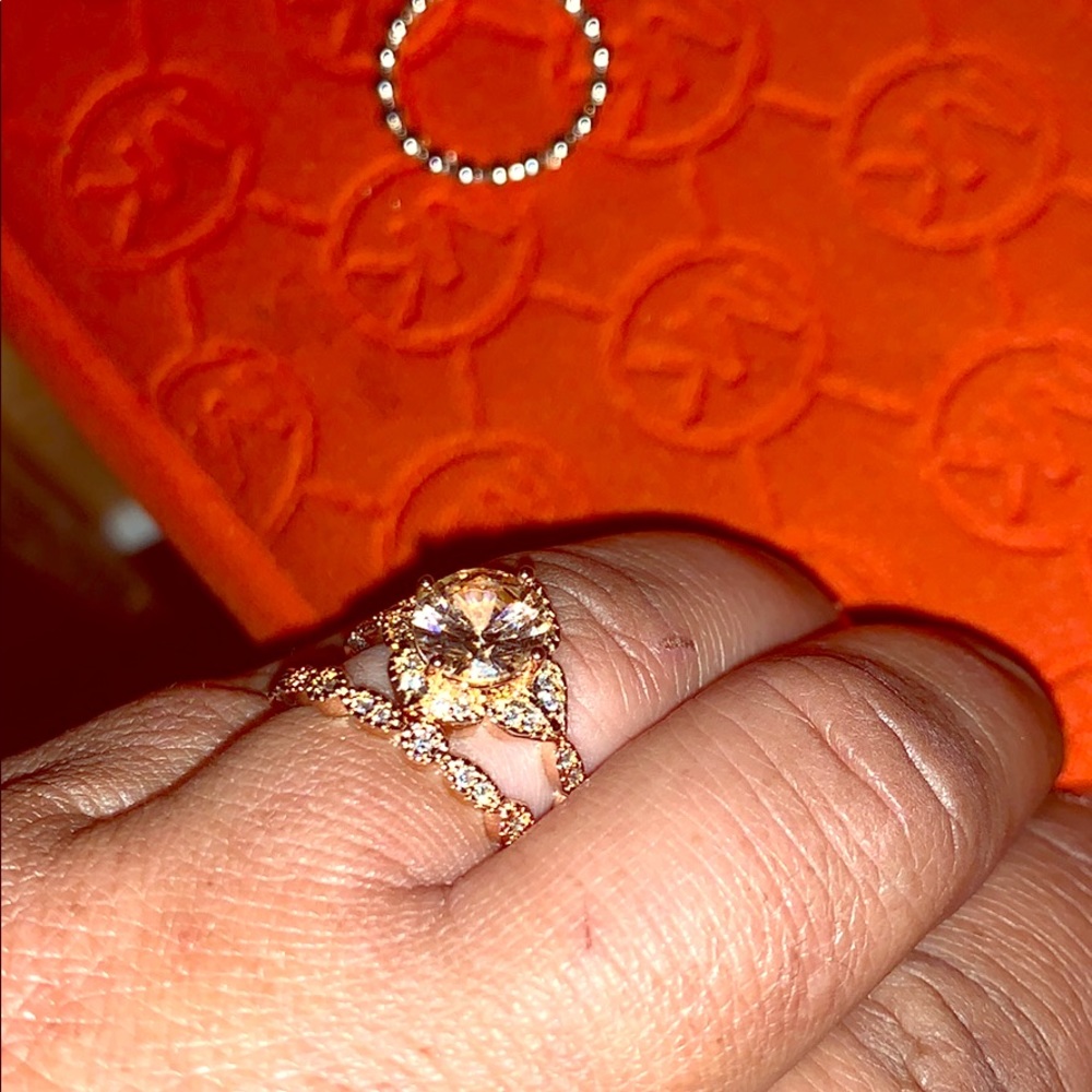 🌸3/$25 S925 morganite Wedding ring set - Size 6.5
